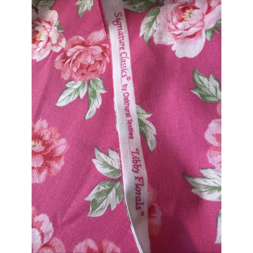 Cotton Fabric‎ LIBBY FLORALS pink flower BY Oakhurst Textile 44